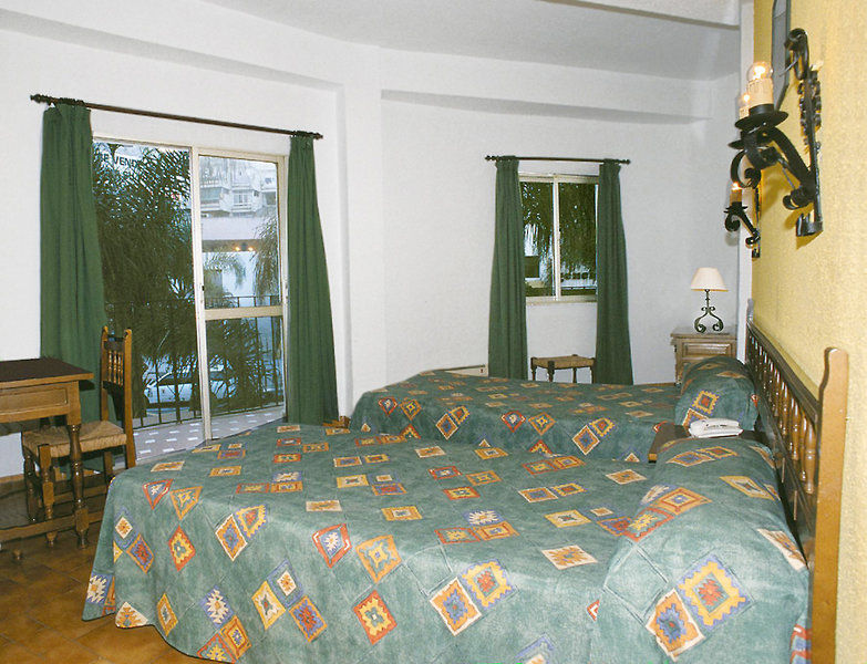 Kristal Hotel Torremolinos Room photo